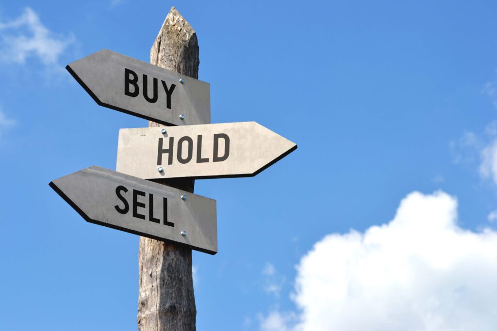 After a disastrous earnings report, employ a rational approach to make your buy, hold or sell decision.